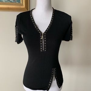 Stretchy zipper edge top